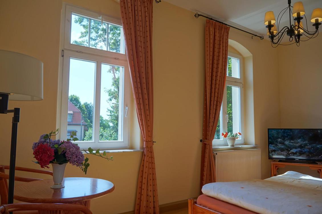 Hotel-Appartement-Villa Ulenburg Dresden Buitenkant foto