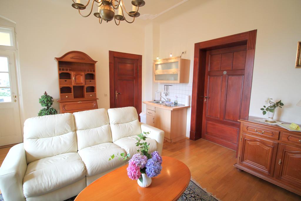 Hotel-Appartement-Villa Ulenburg Dresden Buitenkant foto