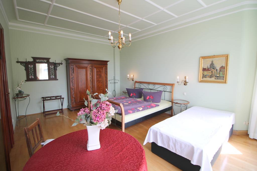 Hotel-Appartement-Villa Ulenburg Dresden Buitenkant foto